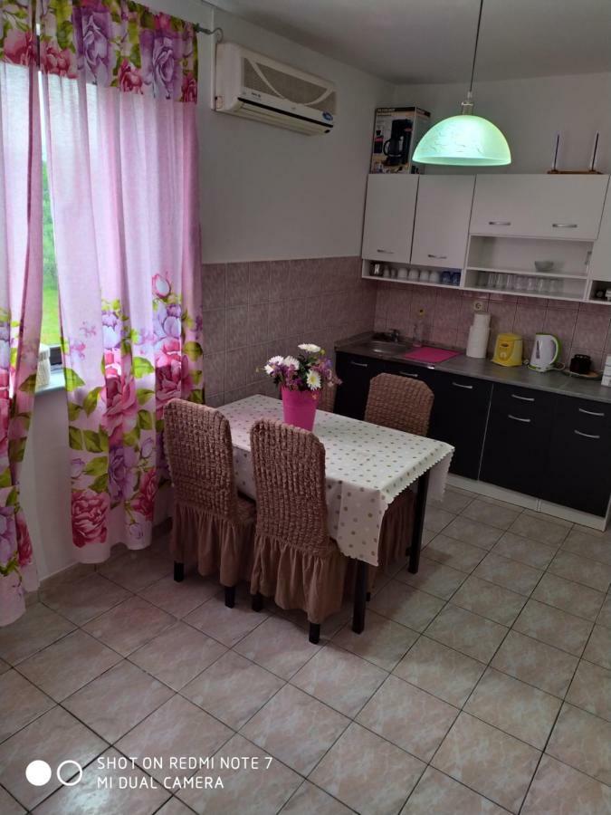 Apartmant Sucic Каштела Екстер'єр фото
